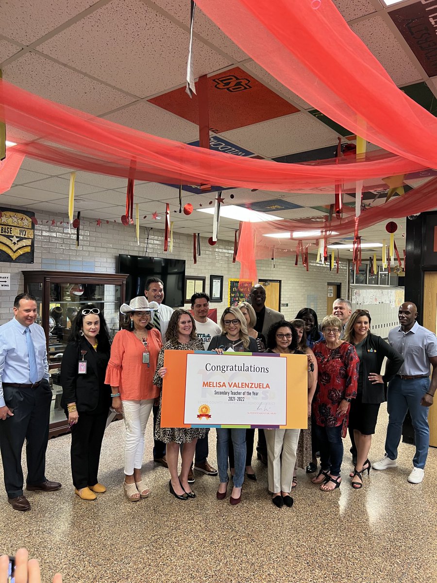 ECISD Human Resources (@ecisdhr) on Twitter photo Smiles are the best way to begin a Wednesday! Congratulations to the 2021-2022 ECISD Secondary Teacher of the Year, Melisa Valenzuela! The district is proud of you. ππ»ππ»ππ» β¦<a href="/ScottMuri/">Scott Muri</a>β© β¦@EFOdessaβ© β¦<a href="/drcoreyseymour/">Dr. Corey Seymour</a>β© β¦<a href="/AGarciaECISD/">Anthony Garcia</a>β© Smiles are the best way to begin a Wednesday! Congratulations to the 2021-2022 ECISD Secondary Teacher of the Year, Melisa Valenzuela! The district is proud of you. ππ»ππ»ππ» β¦<a href="/ScottMuri/">Scott Muri</a>β© β¦@EFOdessaβ© β¦<a href="/drcoreyseymour/">Dr. Corey Seymour</a>β© β¦<a href="/AGarciaECISD/">Anthony Garcia</a>β©
