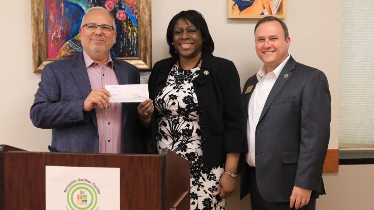 #ICYMI At a Benjamin Gaither Center Dancing to the Beat Party on 4/28, <a href="/KiscoSeniors/">Kisco Senior Living</a> &amp; its joint venture partners Welltower® &amp; SHA Capital Partners presented a $50,000 donation that the Center will use for facility improvements &amp; to expand programming.  gburg.md/3Lz6z8k