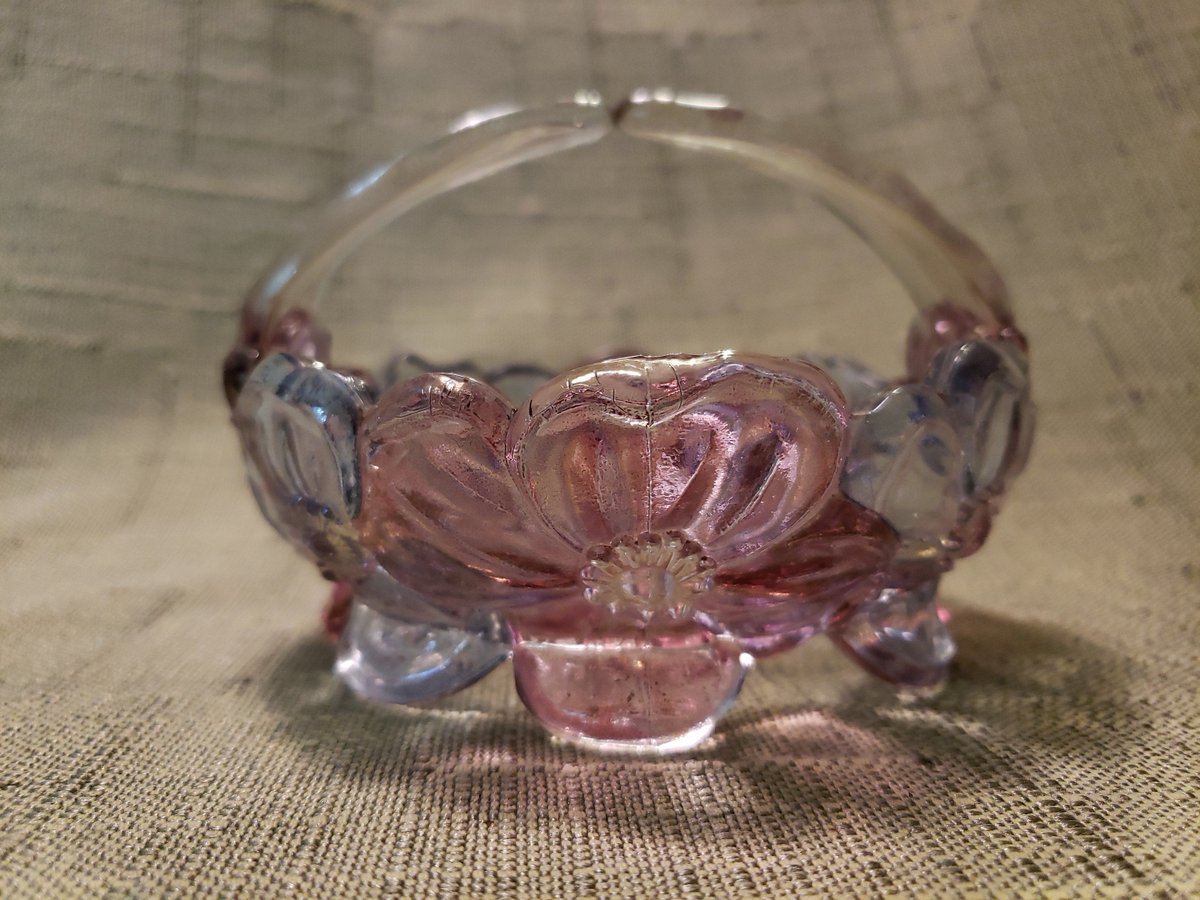 atticesoterica's tweet photo. Vintage Unsigned Pressed Glass Round Shaped Trinket Dish With Handle Featuring Pink And Blue Pansy Flower #vintagedecor #vintagepressedglass https://t.co/qKmsRsfc3t #AtticEsoterica #Collectibles #Antiques #BestOffer #Etsy #Vintage #Curios #CatchallDish https://t.co/3Z6AMS7GYI