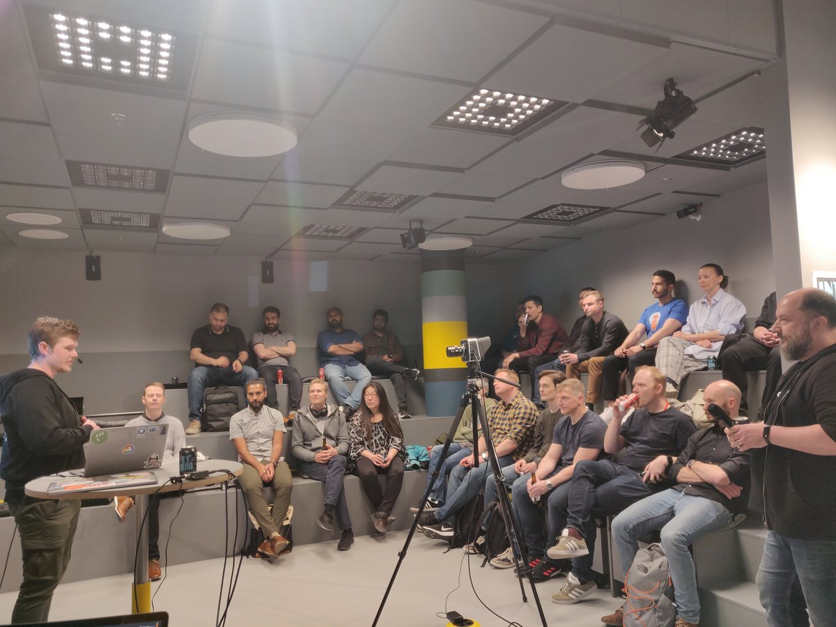 Devops Malmö tweet media