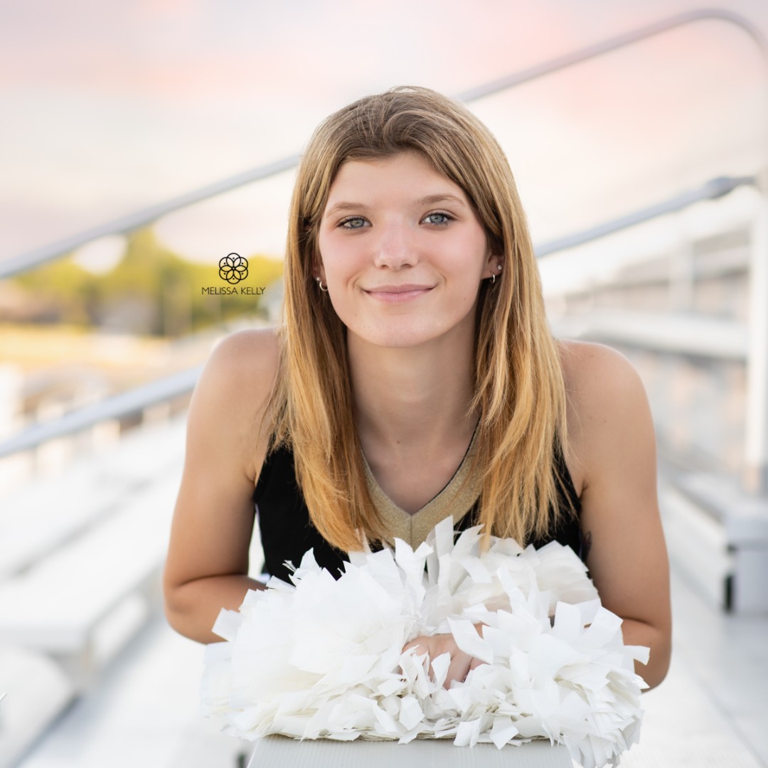 Wishing a huge congratulations to ACHS Senior, Cheyenne, for making the FHSU Cheerleading team! 💕 Go Tigers 🐯

#SeniorPhotographer
#WichitaPhotography 
#ICT