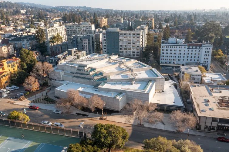 QB3 (@qb3) on Twitter photo "Growth has driven demand for lab space in life sciences hubs across the country" <a href="/commobserver/">Commercial Observer</a> takes note of radical conversion of @BioEnginuityHub & #BakarLabs commercialobserver.com/2022/04/life-s… "Growth has driven demand for lab space in life sciences hubs across the country" <a href="/commobserver/">Commercial Observer</a> takes note of radical conversion of @BioEnginuityHub & #BakarLabs commercialobserver.com/2022/04/life-s…
