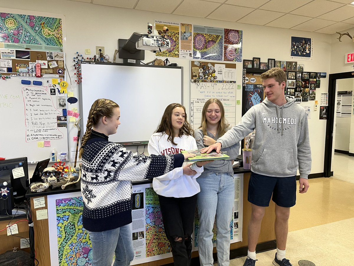 Congrats to Greta and Jack for being elected as the 22-23 <a href="/MahtSLC/">Mahtomedi SLC</a> Presidents!!  It’s going to be a great year!! #WeAre832