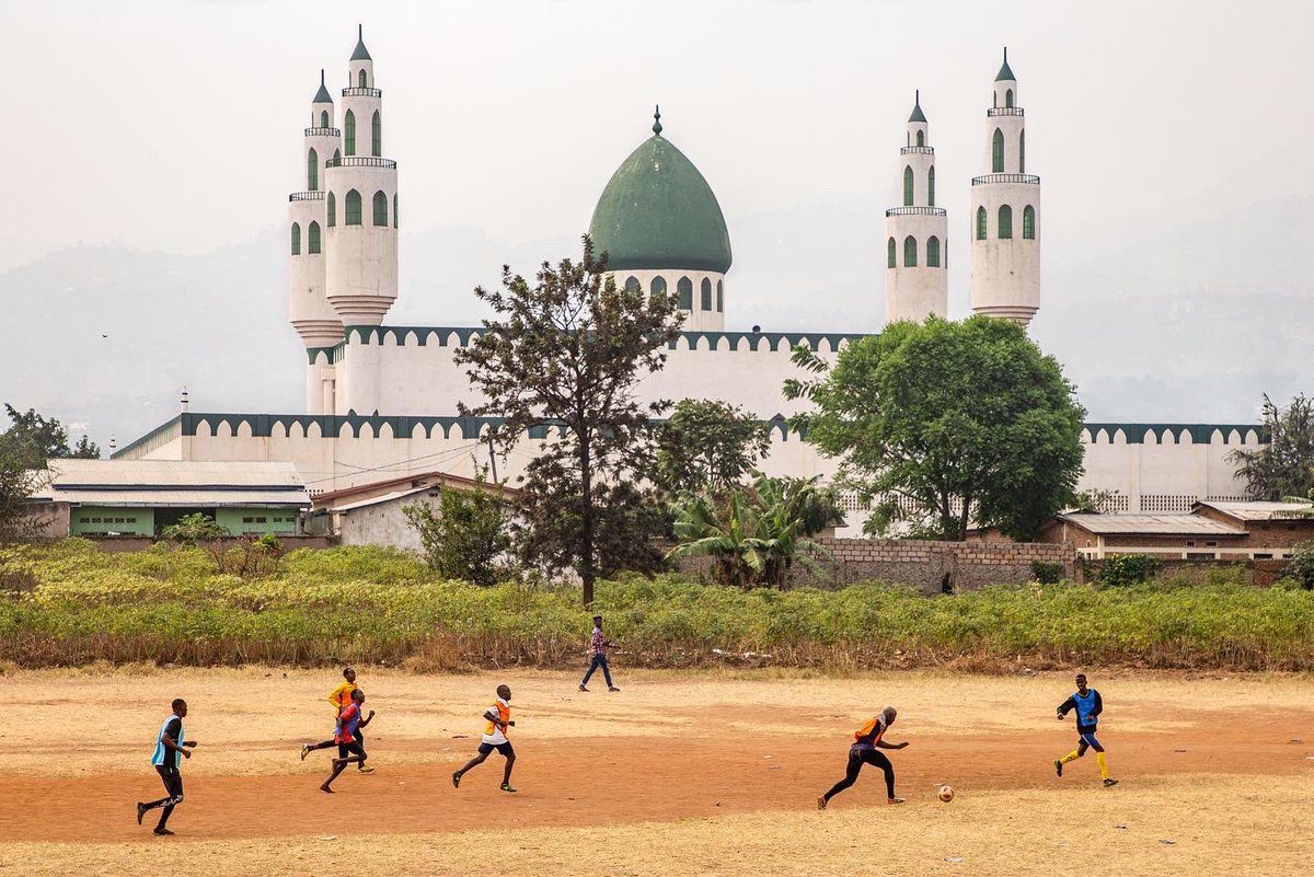 ImpressveSpaces's tweet photo. From a project I’m currently in the middle of - documenting the architecture of religious faith in Burundi. This is the Grand Mosque in Bujumbura, which has been under construction for over 25 years.
#architecture #architecturelovers #architecturephotography #travel #documentary https://t.co/aoQhnAwZK9