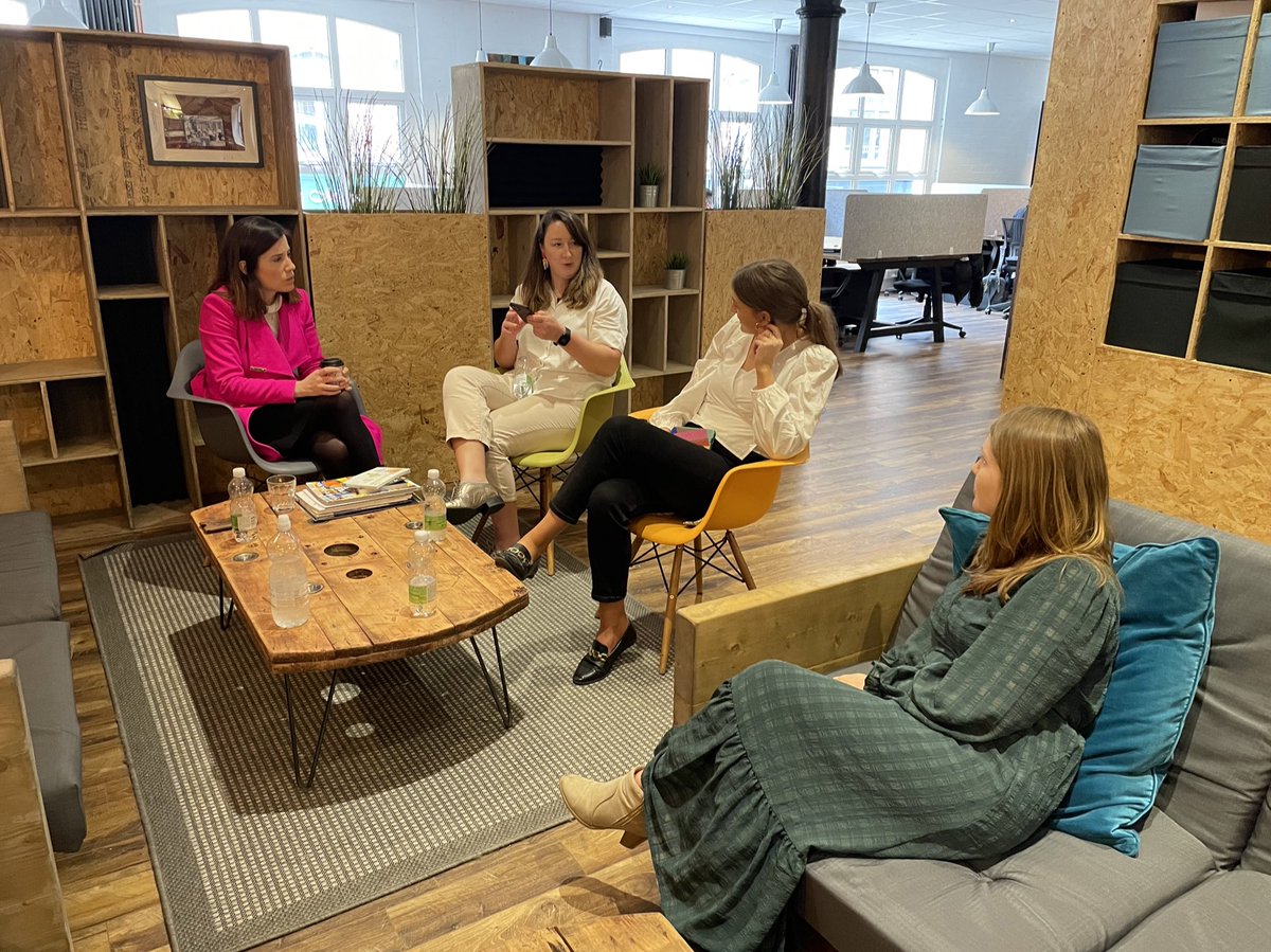 MartinaPQuinn's tweet photo. Great working from the @helloalicepr #Belfast office today &amp; catching up properly with our NI colleagues, @Desleysmummy &amp; @FrenchVintageV :) 

#TeamAlice https://t.co/CqWnUHWbK2