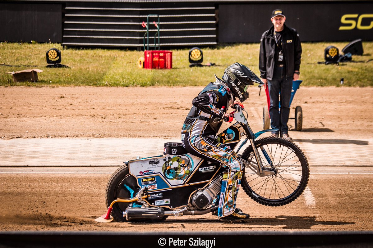 peterszilagyi30's tweet photo. Historical moment for #Hungarian #Speedway Dennis Fazekas 🇭🇺 debut in @SpeedwayGP as a 2nd reserve in #Gorican 🇭🇷 and had a one heat chance for a ride! 🔥

📸 @peterszilagyi30 © https://t.co/jcYtSmPEbZ