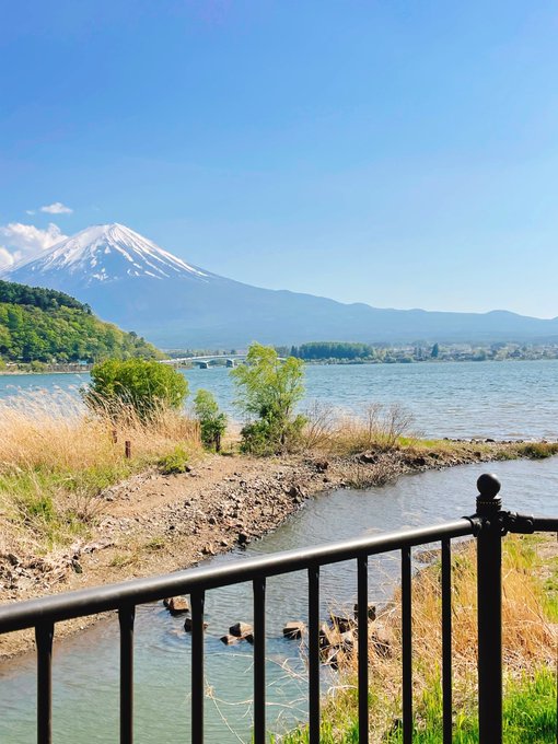 今日は山梨に行きました!綺麗な景色見て美味しいもの食べて最高のGWだった🤗 