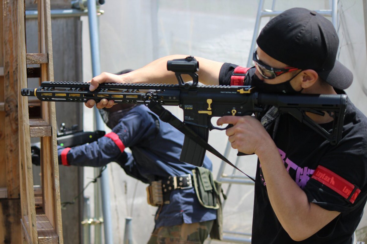 airsofter70's tweet photo. 帰宅〜🏠
1日中いい天気で最高のサバゲー日和でした!遠方からサバゲ初体験のグループさんも来てて「初サバゲでこんなグイグイ前線くるの!?」と常連ズもたじたじになりつつ熱いゲームをさせてもらいました😆
新たな沼の住人になってくれるかな?w
初参加夜戦の感想は怖かったしかない😂
#northbase https://t.co/EBaQ2aSqqh