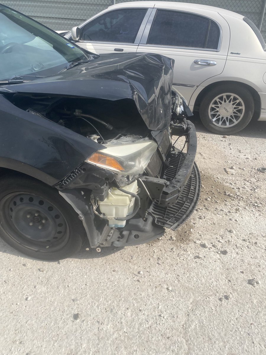 atomic_jukebox's tweet photo. PSA… Drive Safe!! https://t.co/0R12yxT05m