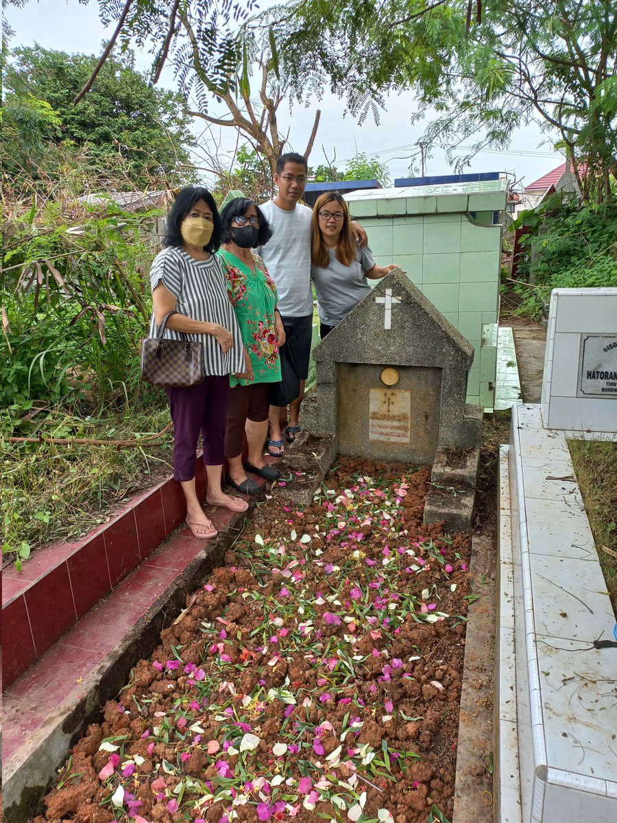 indralim83's tweet photo. Ziarah ke makam kucik dan kungah https://t.co/FQJhoKDVwf