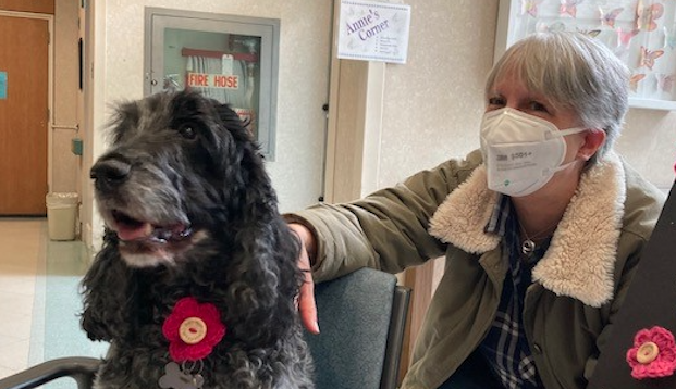 newjewishhome's tweet photo. In honor of Animal-Assisted Therapy Month (April) enjoy our photo gallery of The New Jewish Home, Manhattan residents participating in pet therapy. Our fundraiser benefiting our program partner, The Good Dog Foundation raised $550.
 #TheGoodDogFoundation #fundraiser #TNJH https://t.co/uEiF7fD3JZ