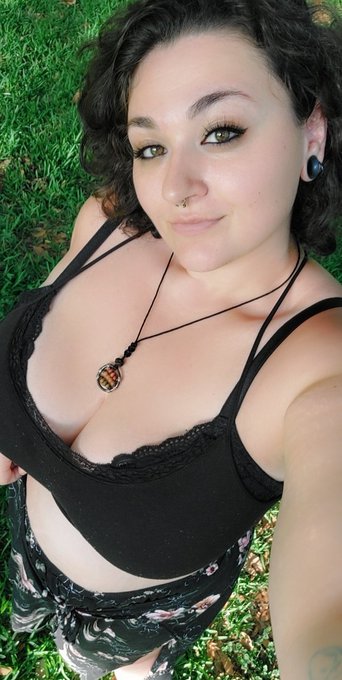 SURGERY DAY IS JUNE 28TH! my gallbladder has gone bad, well has been for years, and now I have the date
