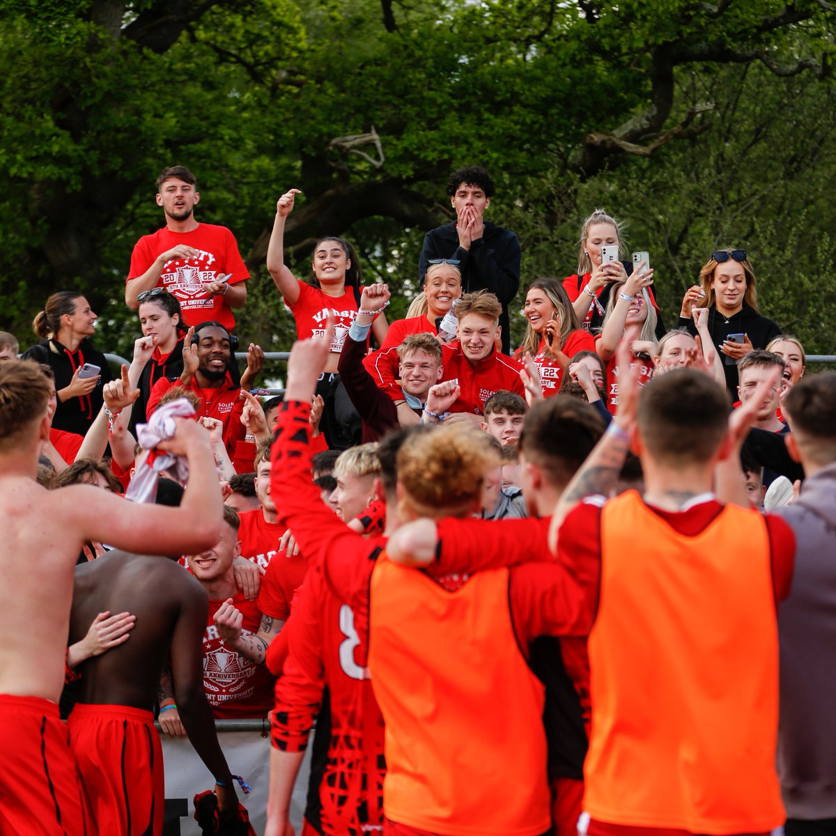 MySolentSport's tweet photo. THE SCENNEEESSSSS!!!
#BUvSolent #WeAreSolent https://t.co/aYubTIm3S1