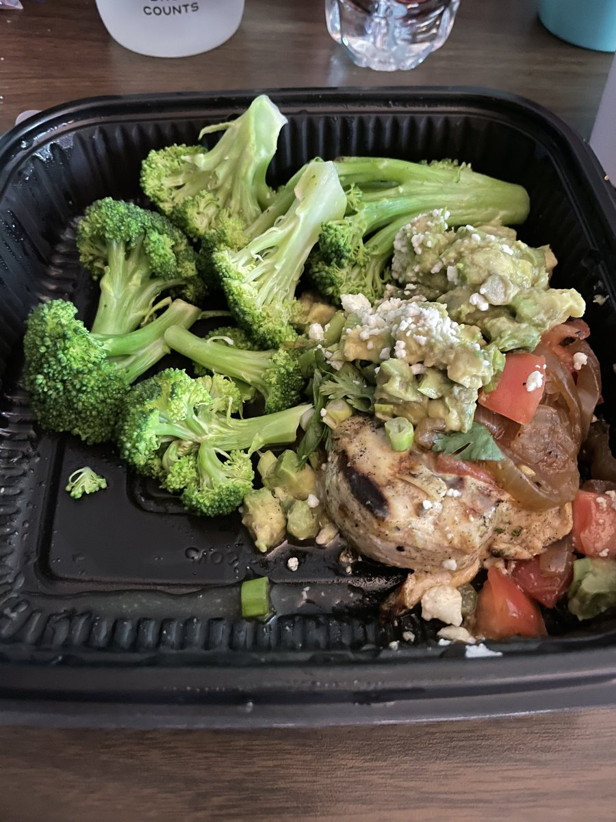 QueenCornwell's tweet photo. Check out this amazing @SaltgrassSteak lunch provided by our outstanding @NISDJefferson PTA for #TeacherApprecationWeek! https://t.co/ZGhkFTWCCw