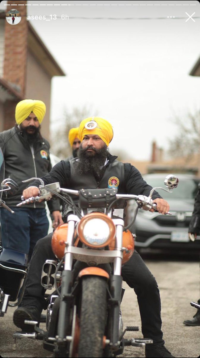 smcofontario's tweet photo. Riding the Rexdale - Malton Nagar Keertan route.

#SikhHistory 
#SikhRiders 
#TurbanedRiders 
#sikhmotorcycleclubofontario 
#sikhmotorcycleclub 
#sikhmotorcyclist
#freedommachines https://t.co/tuo5vdh1Hx