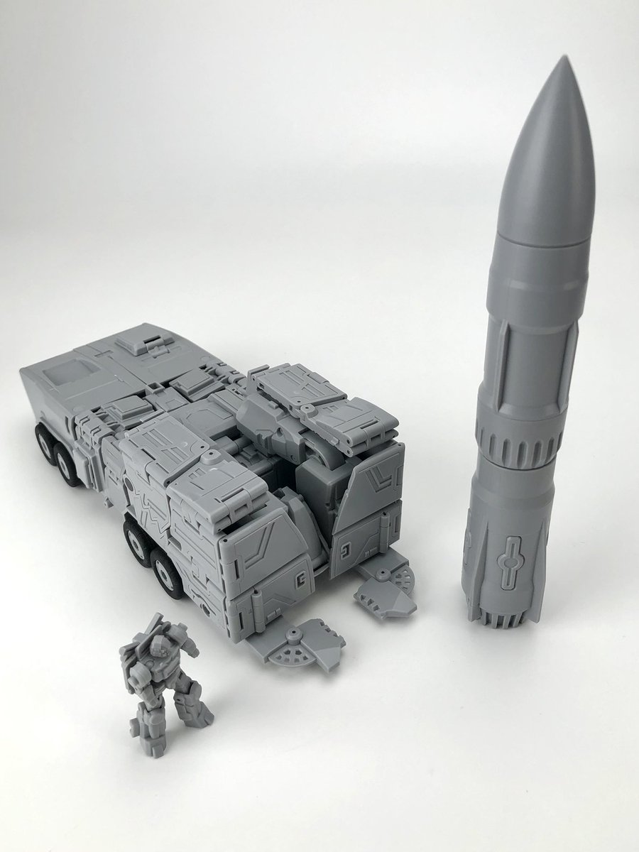 fans_hobby's tweet photo. MB-19 first test shot (made from actual moulds) - Vehicle Mode PART 3/3

#fanshobby #thirdpartytransformers #masterforce #powermaster #mb19 https://t.co/zxuPsEz5ro