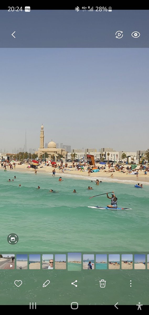 smithyoo7's tweet photo. Loving Kite beach #Dubai https://t.co/r1PyRihtVo