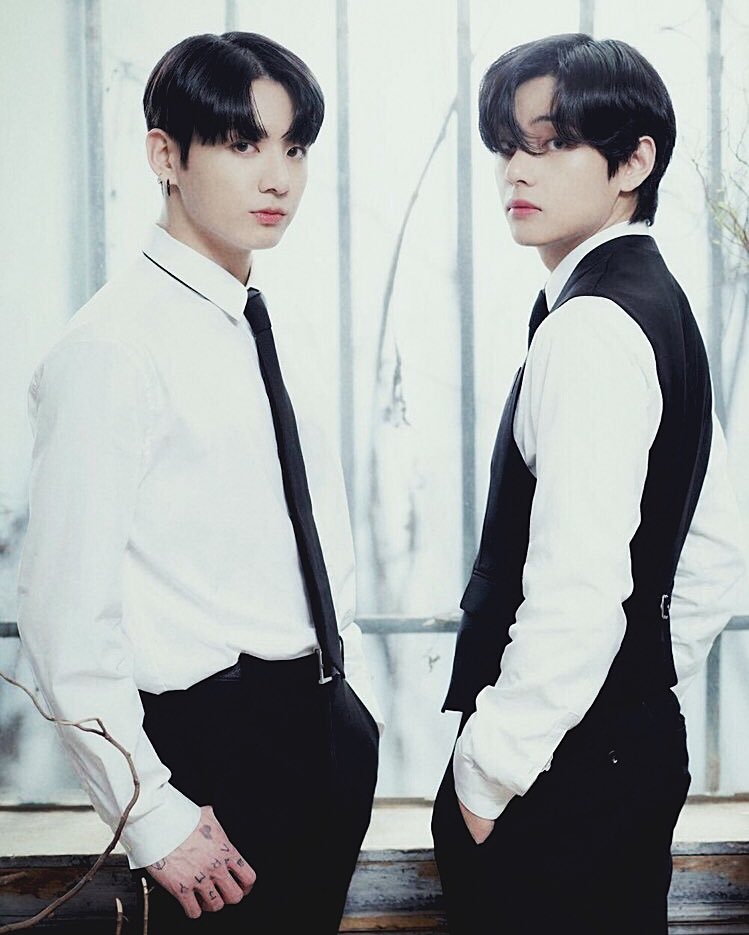 bwiwiss's tweet photo. #vkook / #taekook ау!!

где два одногруппника-отличника не переносят друг друга на дух и находятся в вечной конкуренции.
но стоило им сдать один экзамен как их взаимоотношения приняли новые краски: https://t.co/pmWlyhqvkX