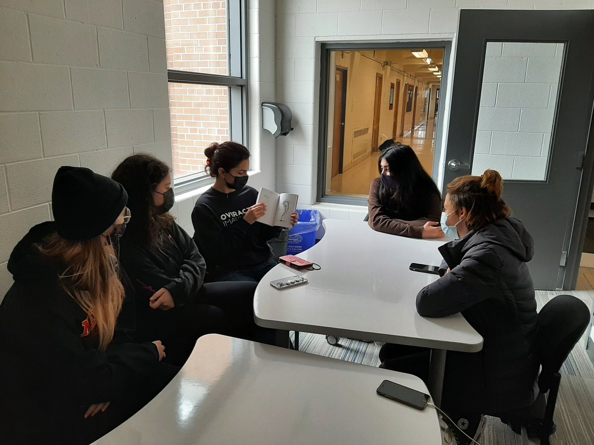 Nelson Library Learning Commons tweet media