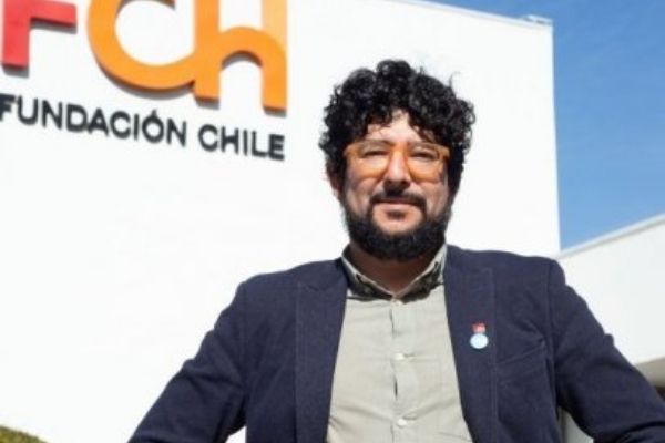🚨 AHORA | Ex NotCo Pablo Zamora es el nuevo presidente de Fundación Chile ow.ly/IzwC50IZnOf