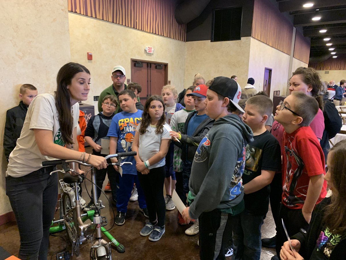 Ohio Energy Education Project  at the Zoo today! Our TH!NK21 students are loving this learning experience!