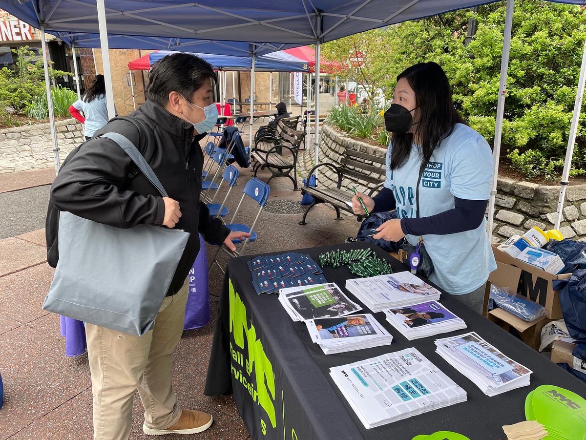 ChinatownNYC's tweet photo. Ready for 1:30pm program to celebrate #smallbusinessweek with @NYC_SBS in #chinatown #chinatownnyc #manhattan #apahm #chathamsquare #kimlausquare https://t.co/cBBOAi9ljj