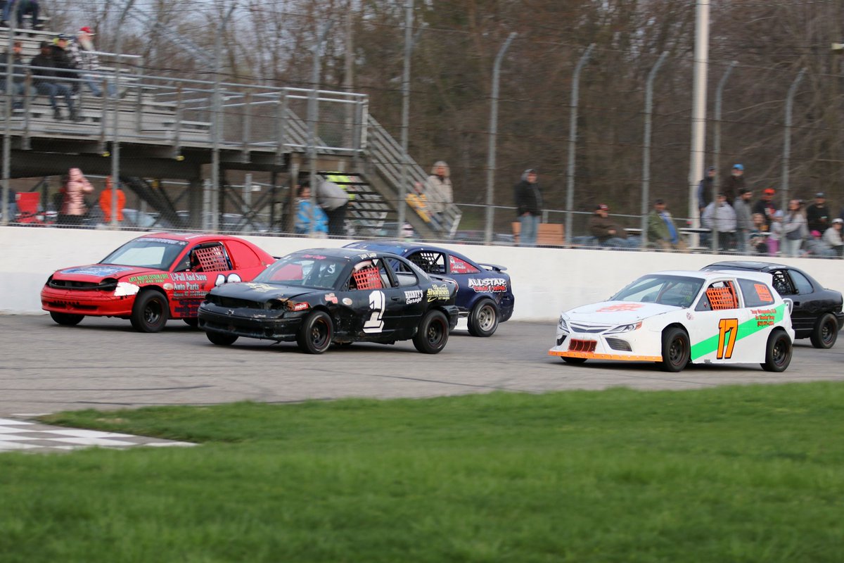 CorriganOilRace's tweet photo. The Premier Carpentry & Painting Outlaw Front Wheel Drives showed how competitive they're going to be throughout the 2022 racing season at @CorriganOilRace at #Unleashed2022
#TheTrackTheStarsCallHome | #EarnYourWay https://t.co/mplJrbp0Wk