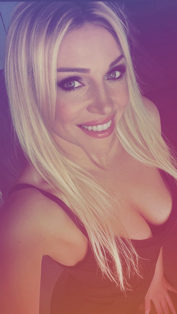 👑La Bella 👑 tweet media