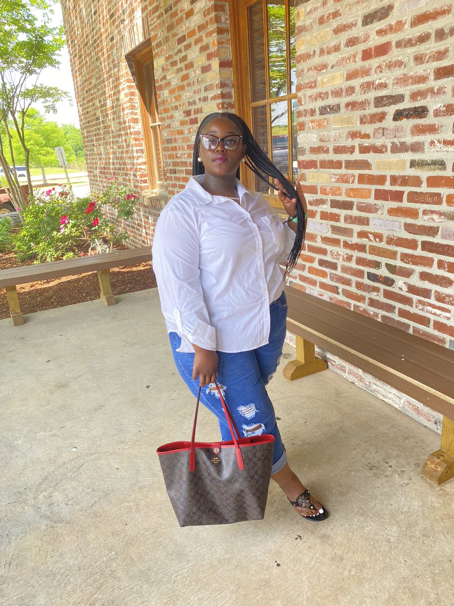 micaiah48408328's tweet photo. Treat me like an option I’ll show you how many I got 💋🧸#alcorntwitter https://t.co/Ju5qa4rjLd