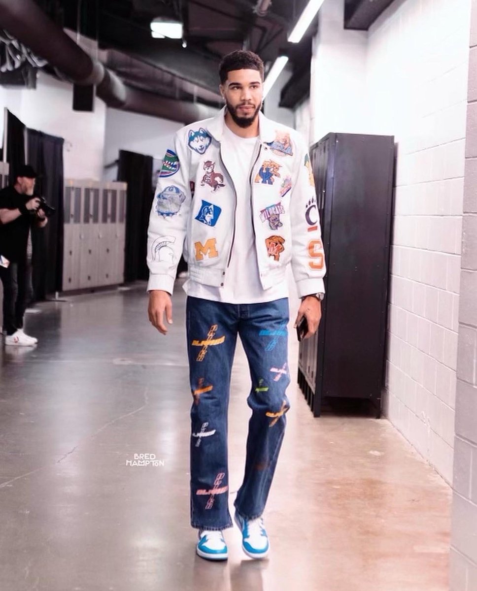 WorldSeriesCo's tweet photo. TOP 5 IN THE LEAGUE !
JACKET DONE BY WAVE GOD 
AVAILABLE HERE https://t.co/w7R5HCDE21 https://t.co/jjHM9I3ALY