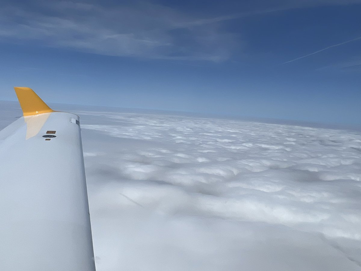 soar_n_sand's tweet image. Truly blessed to work at an airline-owned flight school that wants us to get to the airline as soon as possible so even though my PPL students couldn’t fly, the school said “take a plane and go fly for 4 hours so you can build toward those 1500 you need!” #flying #ifr #da40ng