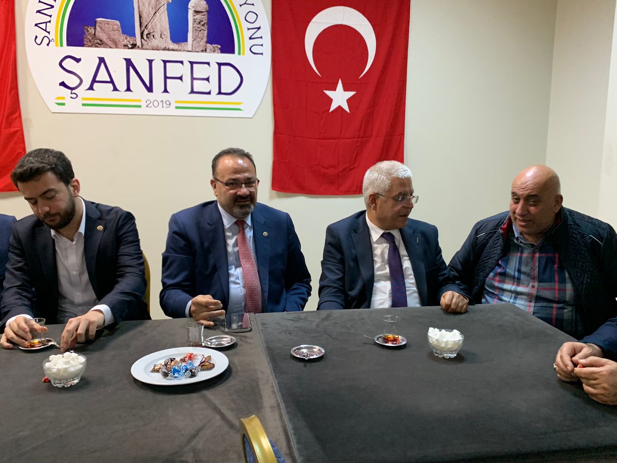 sanfed063's tweet photo. Şan-Fed Federasyon Merkezini (geçmiş dönem) Bayındırlık ve İskan-Devlet Bakanı Sayın Mustafa YILMAZ, Gaziantep Milletvekili Sayın Bayram YILMAZKAYA ve İl Başkanı Sayın Mehmet Neşet UÇAR ziyarette bulundular. Saygıdeğer misafirlerimize nazik ziyaretlerinden ötürü teşekkür ederiz. https://t.co/nFAsbgvfjb