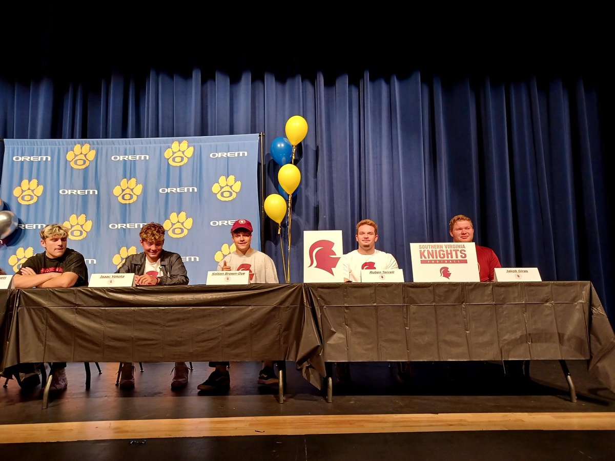 Congrats to 5 of our Senior Football Players who signed today to continue their academic and athletic paths at @SVUedu <a href="/svuathletics/">SVU Athletics</a>
 
Football: <a href="/knight_ftbl/">SVU Knights Football</a>
<a href="/JakobGiras/">Jakob Giras</a> <a href="/IsaacYokota/">Isaac Yokota</a> <a href="/KoltonBrownDye/">Kolton Brown</a> <a href="/HudbudDoussett/">Hudson Doussett</a>
Wrestling: <a href="/terrerub/">Ruben Terrell</a>