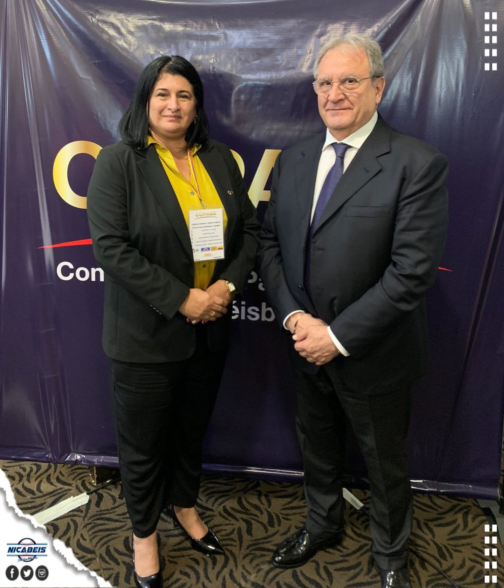 NicaBeis's tweet photo. #COPABExNicaBeis • ARACELIS LEÓN, PRIMERA MUJER EN SER PRESIDENTA DE COPABE 

Desde @NicaBeis felicitamos a la presidenta de @FEVEBEISBOL y ahora presidenta de COPABE, Aracelis León, por este histórico nombramiento, siendo acompañada por @WBSCPresident. #COPABE #AracelisLeón https://t.co/fWLTJSKAwJ