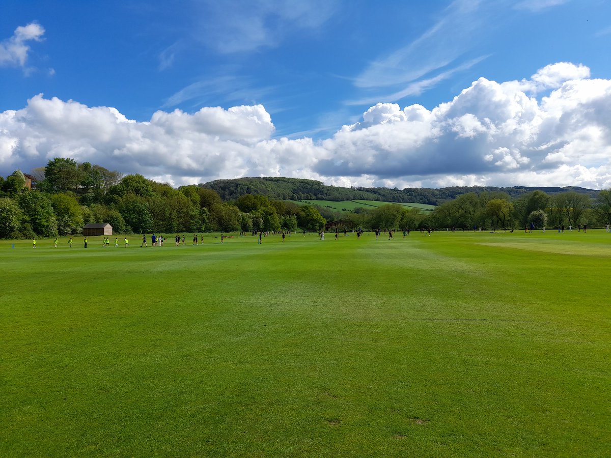 A lovely afternoon of cricket skills for the whole of Y5 and 6 #batting #bowling #fielding <a href="/MonPrepSchool/">Haberdashers' Monmouth Prep School</a>