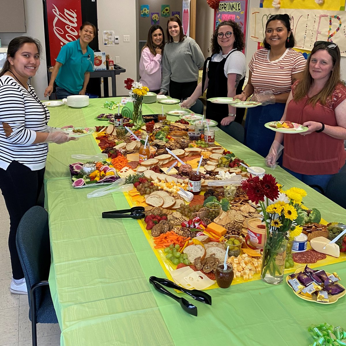LaVillitaElem's tweet photo. Teacher Appreciation Week at LVE has been AMAZING! Thank you, Leopards & families for all the surprises and treats. Your support this week and EVERY week is one of the biggest reasons #LaVillitaRocks! We love our school! https://t.co/GSNbpxRXhg