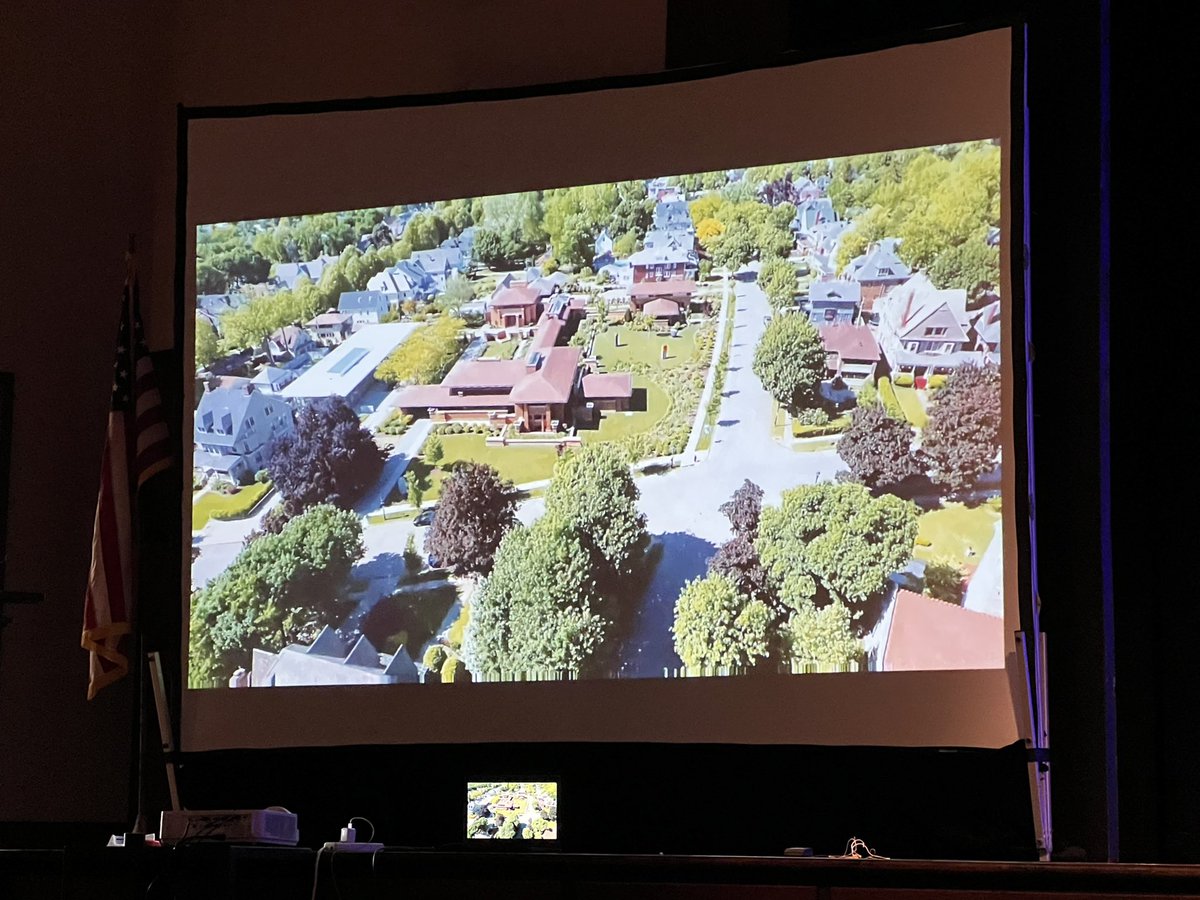 m_drez's tweet photo. Things in our schools (and our lives) may get torn down but this creates a great opportunity for them to get built back better. @InsightPhilED inspiring at #tiftalks22! Great connections to art, design, community, and innovation. #WNYTIF https://t.co/io8lN5hwWh