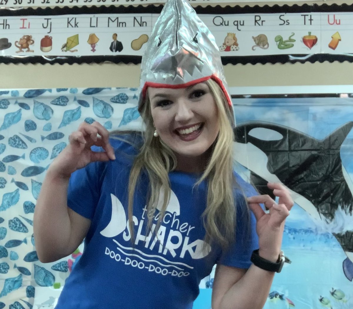 mrsengels2nd's tweet photo. SHARK DAY 🦈💙🦈
Our day has been pretty FIN-tastic so far 😜 #BGSlearn #313teach https://t.co/LayIhyLexu