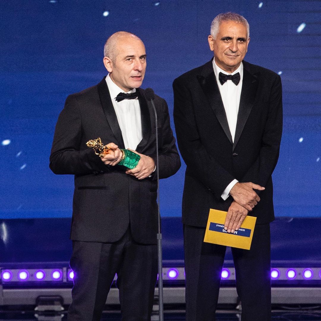 PremiDavid's tweet image. Bruno Oliviero e Leonardo Di Costanzo, insieme a Valia Santella, sono i vincitori del David 2022 per Miglior Sceneggiatura originale per il film #Ariaferma
#david67 #davidacinecittà #AboutLastNight