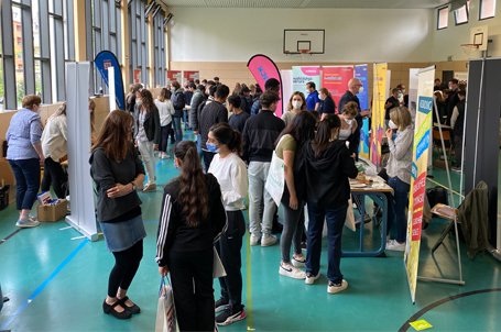 Strahlemann_Sti's tweet image. Talent Company-Ausbildungsmesse – Messe zur Berufsorientierung an der BAS in Darmstadt

Jetzt den Artikel in unserem Newsblog lesen:

strahlemann-stiftung.de/newsblog/talen…   

#strahlemannstiftung #strahlemann #bildungistherzenssache #bildung #bildungsprojekte #basdarmstadt #darmstadt