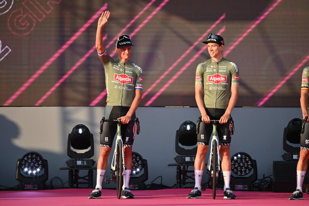 Giro d'Italia (@giroditalia) on Twitter photo 💖RT if you think that <a href="/mathieuvdpoel/">Mathieu Van der Poel</a> will take the first Maglia Rosa
💖RT se pensi che <a href="/mathieuvdpoel/">Mathieu Van der Poel</a> sarà la prima Maglia Rosa
#Giro 💖RT if you think that <a href="/mathieuvdpoel/">Mathieu Van der Poel</a> will take the first Maglia Rosa
💖RT se pensi che <a href="/mathieuvdpoel/">Mathieu Van der Poel</a> sarà la prima Maglia Rosa
#Giro