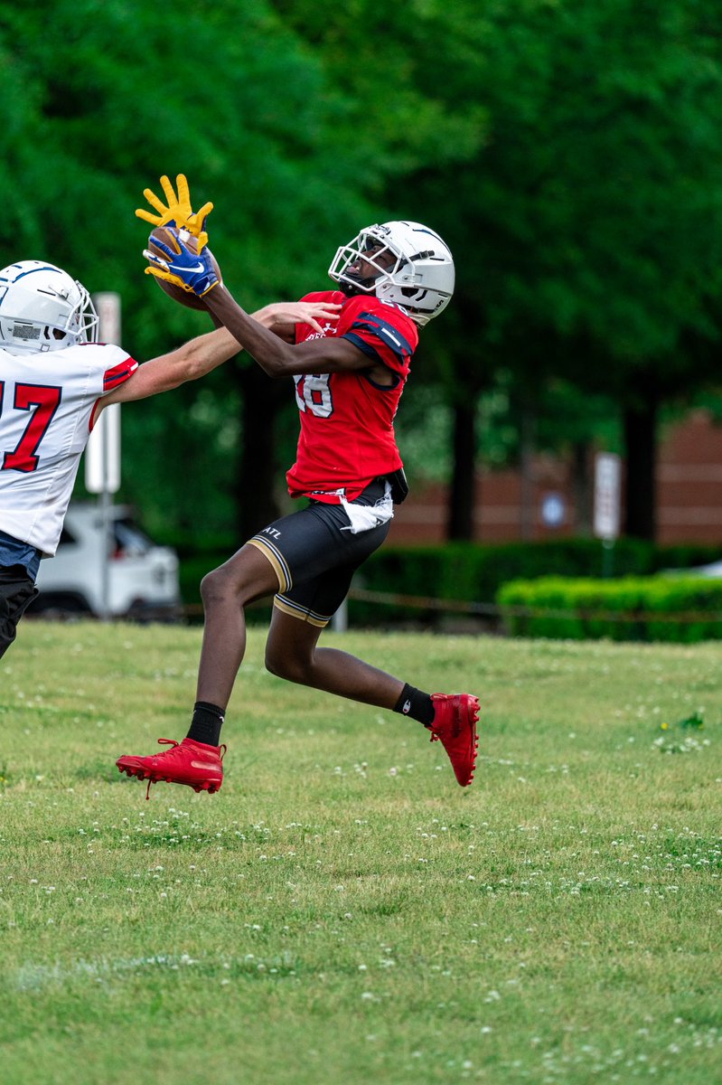MiltonEagles_FB's tweet image. Day Three Loading… #SpringPractice #Mpire22

📸: @joshmajor15