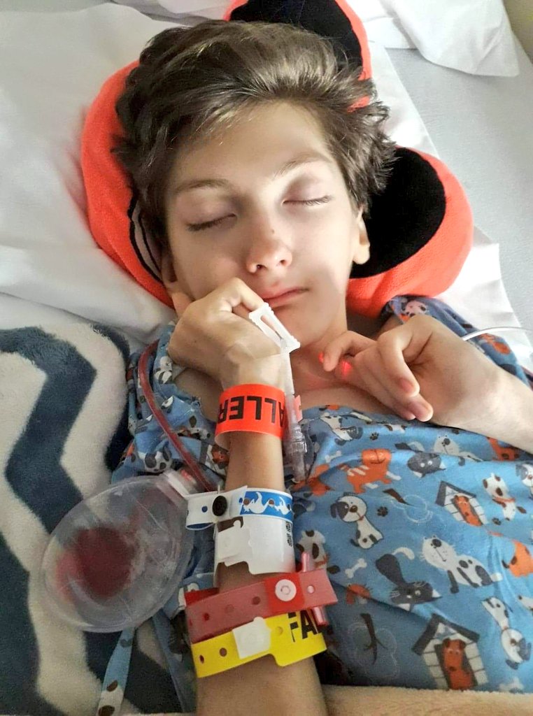 Proszę o RT🙏Maks jest w trakcie kosztownego leczenia w Stanach Zjednoczonych. Kręgosłup Maksia krzywi się w dramatycznie szybkim tempie – miażdży narządy wewnętrzne: płuca i serce! Taka deformacja to ogromne zagrożenie dla życia. Proszę o wsparcie👇
siepomaga.pl/maks-tomala