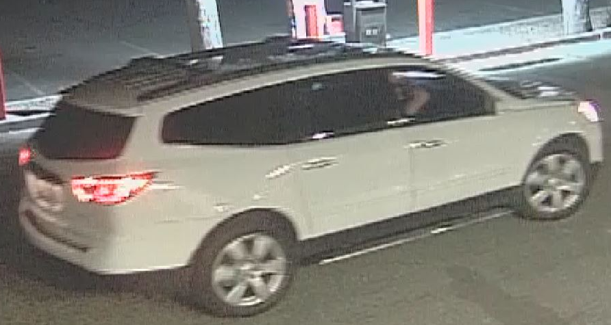 Do you recognize these suspects? On 4/18/22, they entered Speedway Gas Station (7085 E Broadway Blvd) and robbed the employee. If you recognize these suspects please contact 88-Crime. <a href="/OperationsEast/">Operations East</a>