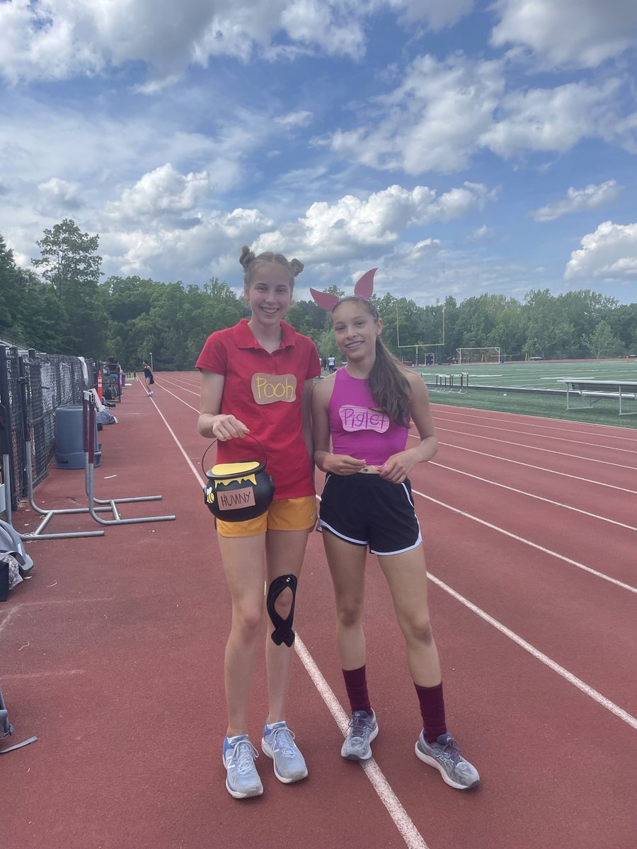 AHSTrackField's tweet photo. Tuesday Dynamic Duo spirit day @ practice was a success. #SectionalsBound https://t.co/goZcEWGpTi