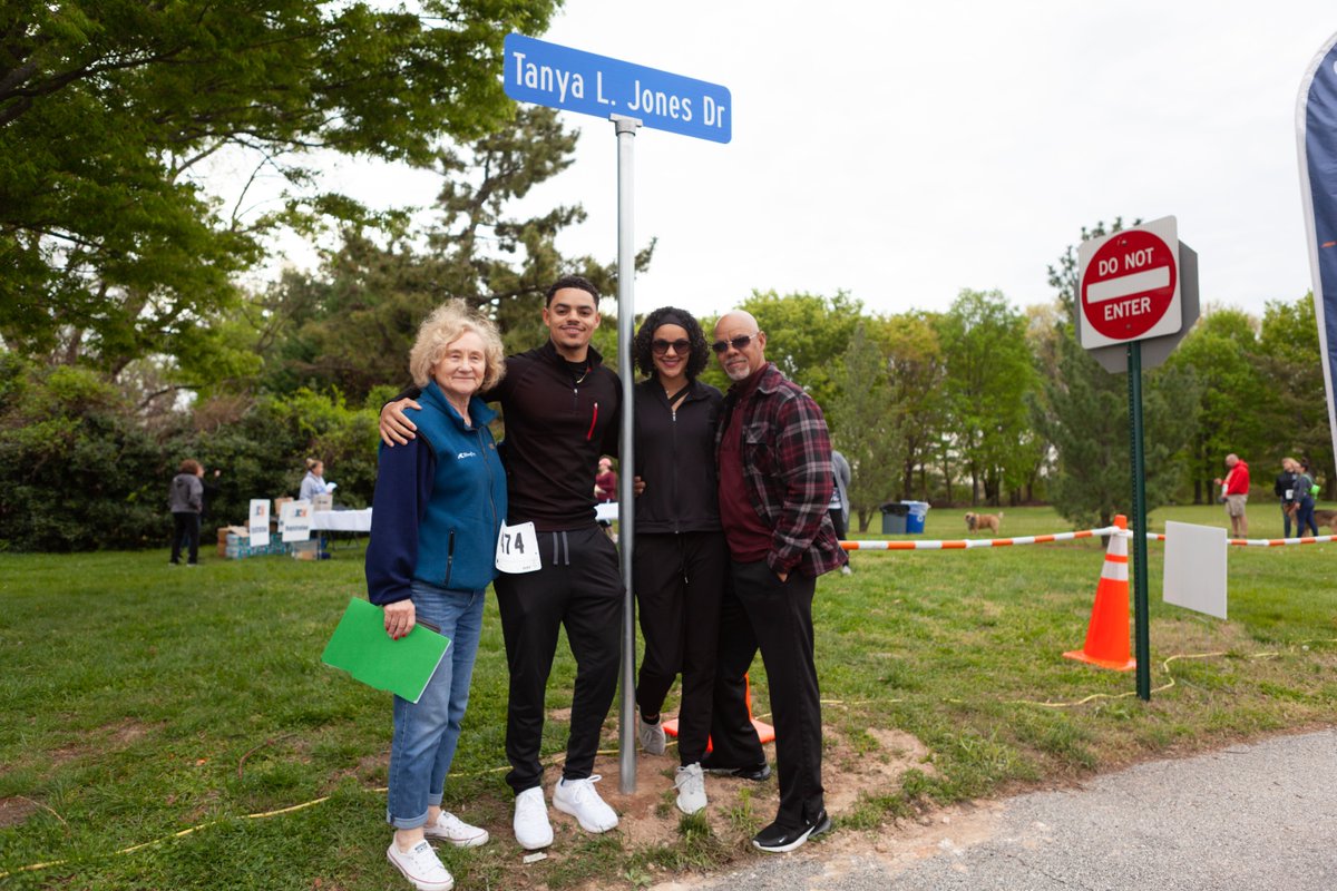 CCBCMD's tweet photo. The CCBC Foundation Dundalk hosted the 2022 CCBC Dundalk Community 5K and 1-Mile Walk in memory of Campus Director Tanya Jones on Saturday, April 23. The event raised $13,500 to benefit the Tanya L. Jones Scholarship Fund. #CCBCProud Photo credit: Thomas McTear. https://t.co/nSf2jTrWOX