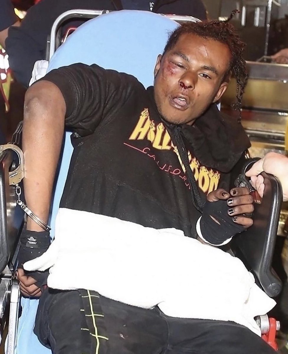 MMA Roasted tweet media