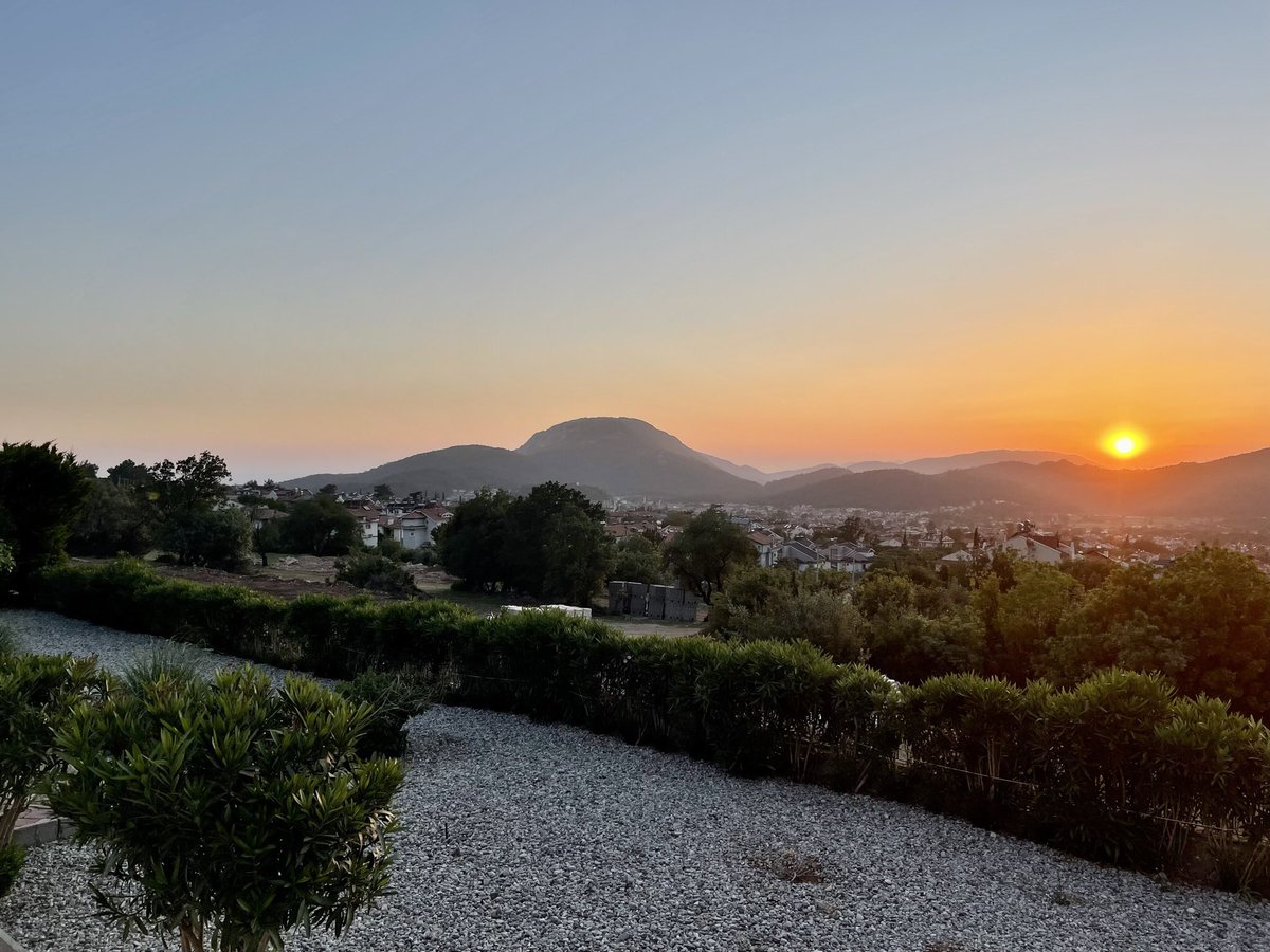 FethiyeFocus's tweet photo. Wednesday evenings sunset view looking across to Hisarönü and towards Ölüdeniz and up at Babadağ from Ovacik https://t.co/tUXZswA49r