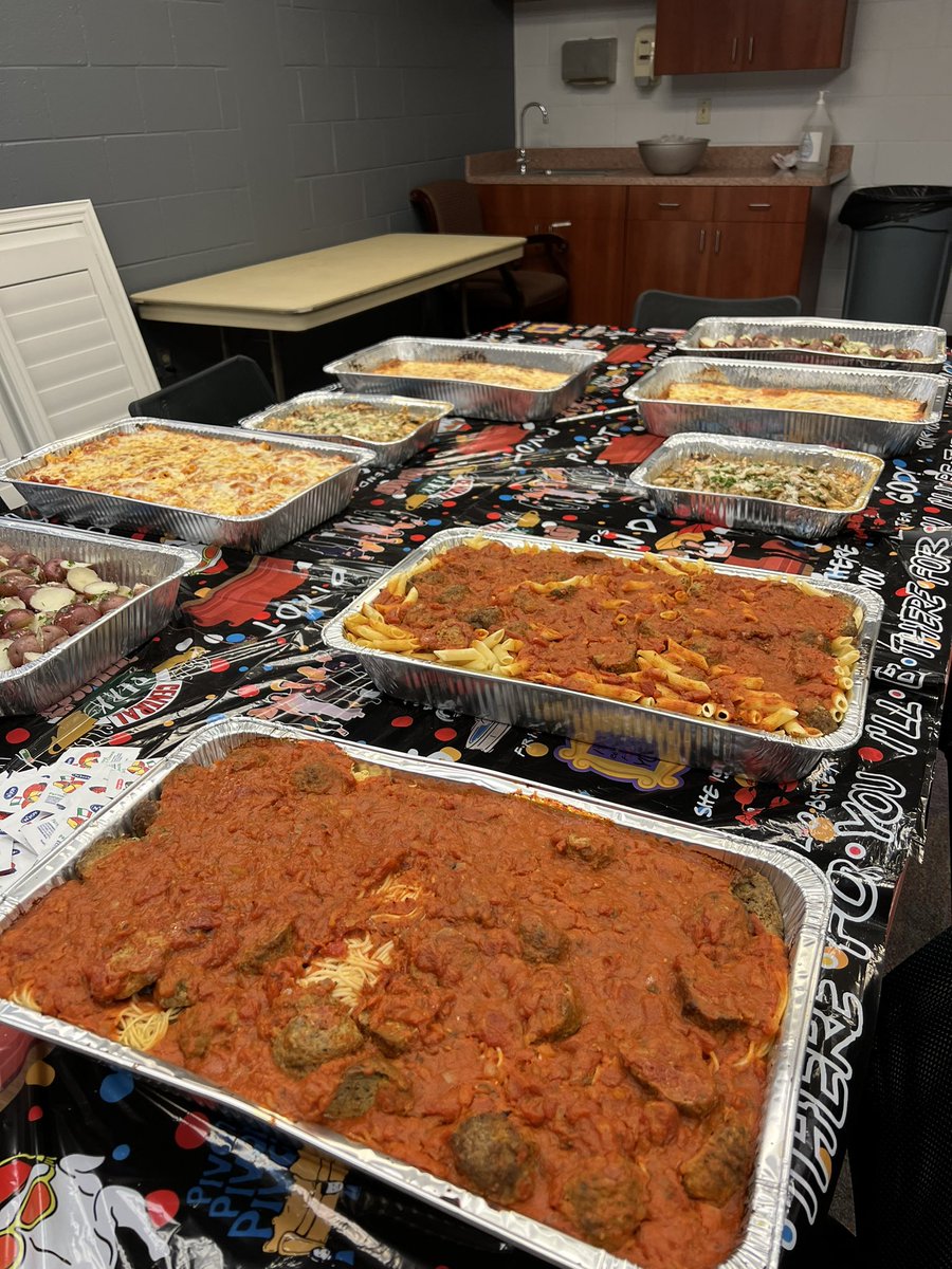 The One Where Joey Doesn't Share Food! Thank you to RanDao’s for providing lunch to <a href="/VillasElem/">Villas Elementary</a> today!🦁🐾 #TeacherAppreciationWeek #villaslions #golions #learninglions #friends