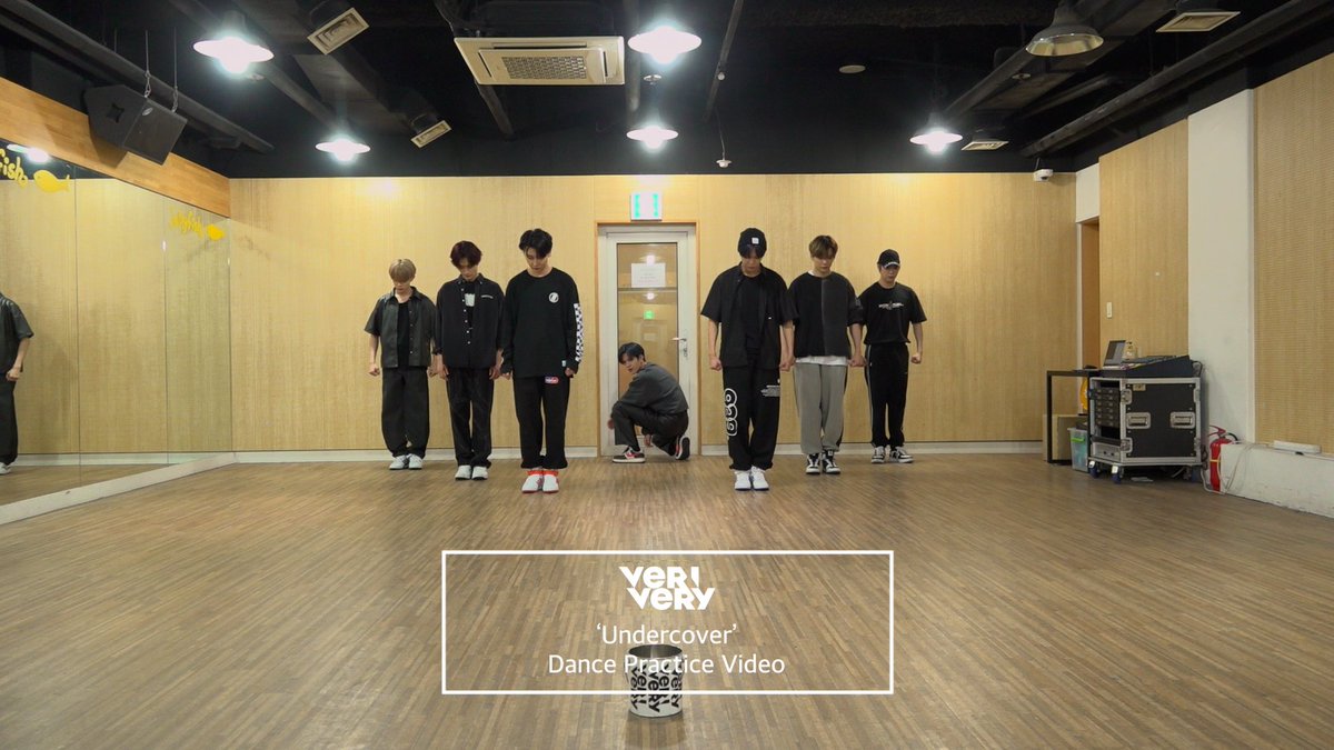 KpopperFanmulti's tweet photo. 📢 Confira no YouTube o vídeo dance practice de 'Undercover' do grupo #VERIVERY:

>> https://t.co/3x6lOvAGOv

#베리베리 #VERIVERY_comeback #VRVR
#SERIES_O #ROUND3WHOLE
#Undercover https://t.co/oGjROPJ9RP